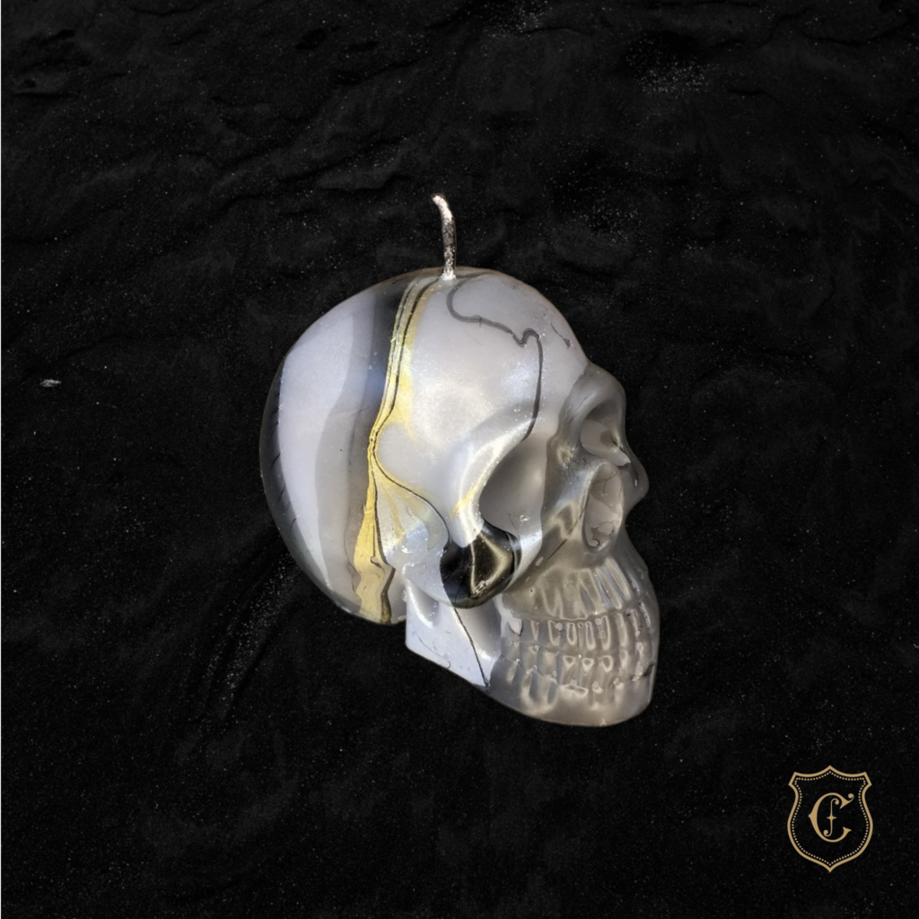 bougie artisanale - crâne gris (7)